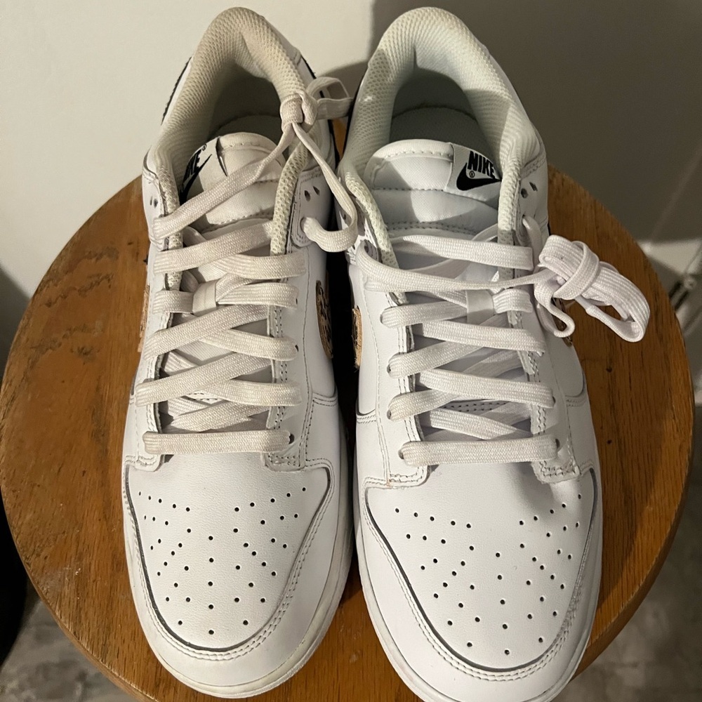 Nike White and Leopard Print Athletic Shoes Dunk Low Ladies Size 10 - Picture 4 of 8